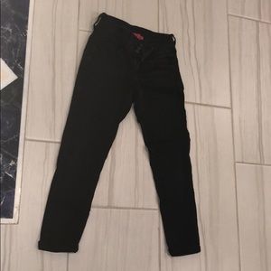 Booty lifting black jeans